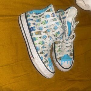 Kids High-Top Sneakers with Blue and White Design